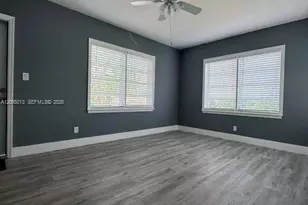 820 SE 12th St, Fort Lauderdale, FL 33316 - Photo 3