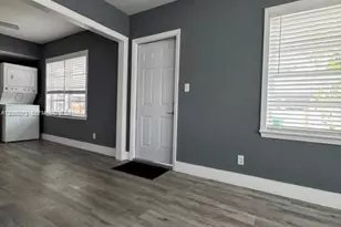 820 SE 12th St, Fort Lauderdale, FL 33316 - Photo 3