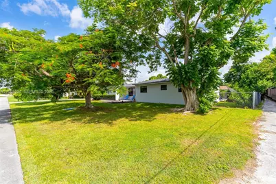 11243 SW 174th Ter, Miami, FL 33157 - Photo 3