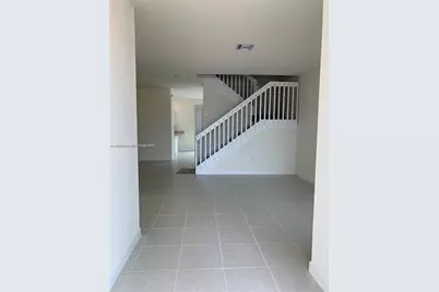 11089 W 34th Ct #11089, Hialeah, FL 33018 - Photo 5