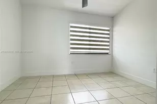 5580 W 26th Ct, Hialeah, FL 33016 - Photo 13