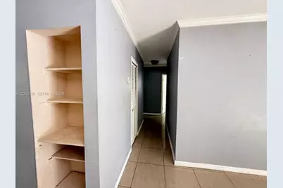 951 NE 157th Ter, North Miami Beach, FL 33162 - Photo 9