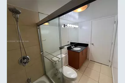 1605 Bay Rd #403, Miami Beach, FL 33139 - Photo 17