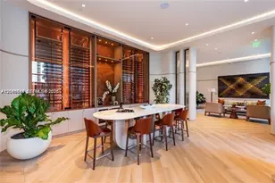 77 SE 5th St, Miami, FL 33131 - Photo 37