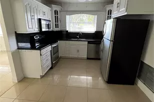 33 NW 87th St, El Portal, FL 33150 - Photo 21