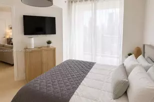 350 S Miami Ave, Miami, FL 33130 - Photo 9