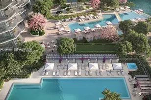 77 SE 5th St, Miami, FL 33131 - Photo 27