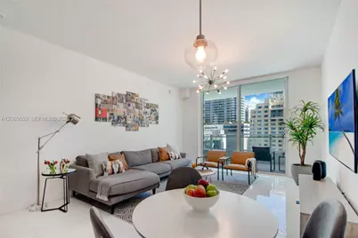 1080 Brickell Ave #1504, Miami, FL 33131 - Photo 5