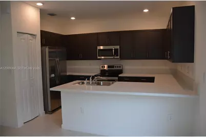 1801 SE 27th Ter, Homestead, FL 33035 - Photo 3