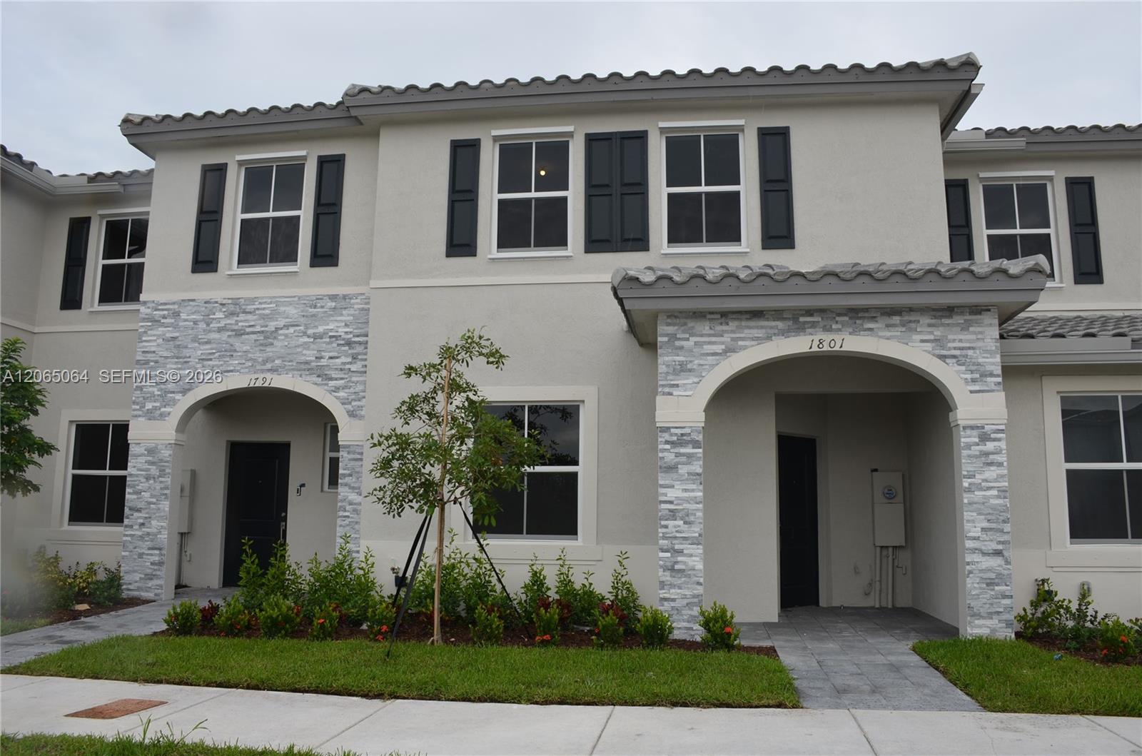 1801 SE 27th Terrace - 1801 SE 27th Terrace, Homestead, FL 33035 Luxury Property | Jose Angel Pina