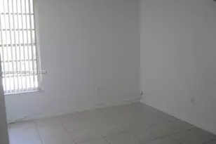 8810 Fontainebleau Blvd, Miami, FL 33172 - Photo 5