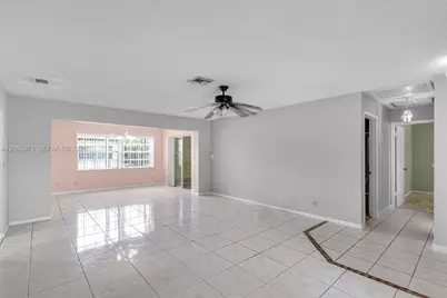 7235 Pine Bluff Dr, Lake Worth, FL 33467 - Photo 5