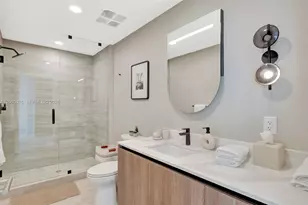 580 72nd St, Miami Beach, FL 33141 - Photo 11