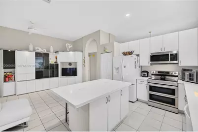 13356 NW 16th St, Pembroke Pines, FL 33028 - Photo 15