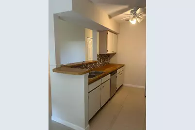815 W Boynton Beach Blvd #2-202, Boynton Beach, FL 33426 - Photo 7