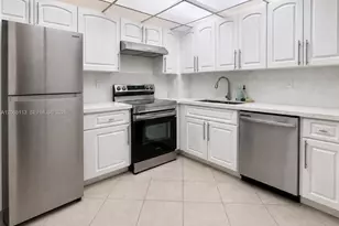 1621 Collins Ave, Miami Beach, FL 33139 - Photo 1