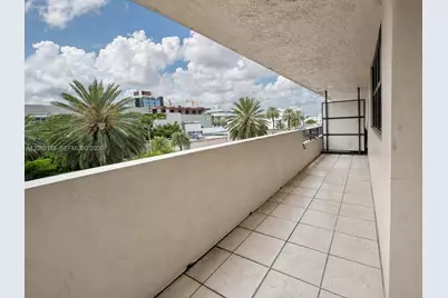 1621 Collins Ave #402, Miami Beach, FL 33139 - Photo 17
