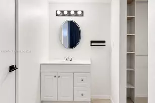 1621 Collins Ave, Miami Beach, FL 33139 - Photo 11
