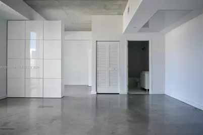 151 SE 1st St #2808, Miami, FL 33131 - Photo 3