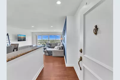 2451 S Brickell Ave #20M, Miami, FL 33129 - Photo 5