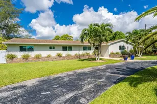 18900 SW 127th Ave, Miami, FL 33177 - Photo 13