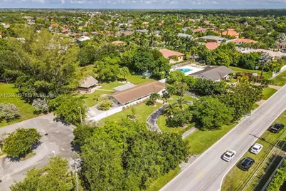 18900 SW 127th Ave, Miami, FL 33177 - Photo 17