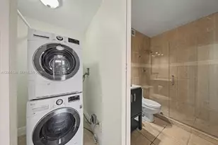 2451 Brickell Ave, Miami, FL 33129 - Photo 17