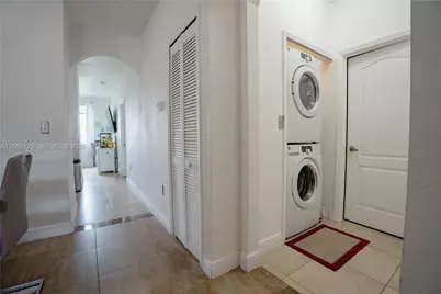 17600 NW 73rd Ave #201-6, Hialeah, FL 33015 - Photo 5