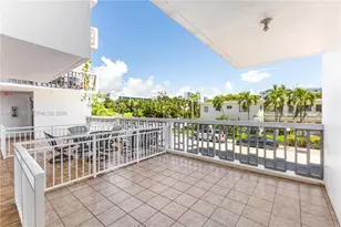 1030 9th St, Miami Beach, FL 33139 - Photo 5