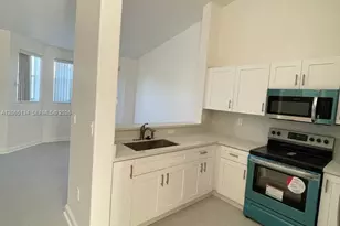 2903 SE 17th Ave, Homestead, FL 33035 - Photo 5