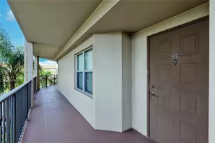 550 SW 138th Ave, Pembroke Pines, FL 33027 - Photo 29