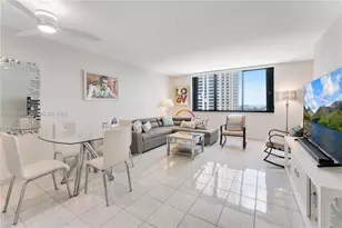 540 Brickell Key Dr, Miami, FL 33131 - Photo 7