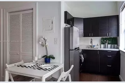 1611 Michigan Ave #5, Miami Beach, FL 33139 - Photo 3