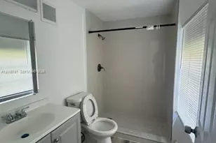 4130 SW 25th St, West Park, FL 33023 - Photo 9