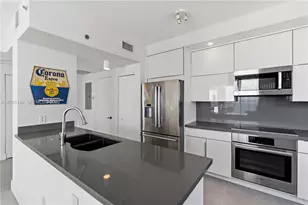 4201 Collins Ave, Miami Beach, FL 33140 - Photo 31