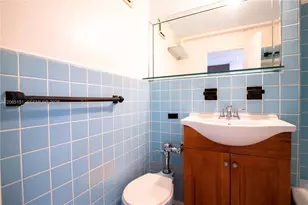 255 W 24th St, Miami Beach, FL 33140 - Photo 7