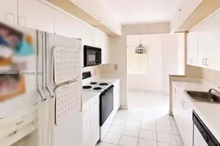 901 SW 141st Ave, Pembroke Pines, FL 33027 - Photo 1