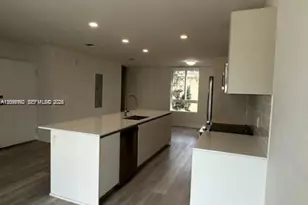 2561 NE 193rd St, Miami, FL 33180 - Photo 5