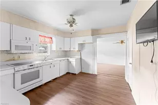 260 Fraser Ave, Labelle, FL 33935 - Photo 9