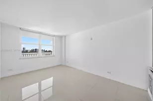 301 174th St, Sunny Isles Beach, FL 33160 - Photo 29