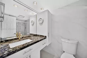 301 174th St, Sunny Isles Beach, FL 33160 - Photo 27