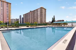 301 174th St, Sunny Isles Beach, FL 33160 - Photo 39
