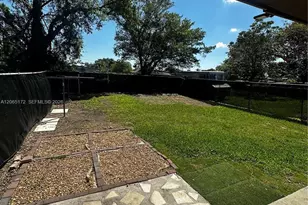 26447 SW 139th Ave, Homestead, FL 33032 - Photo 5