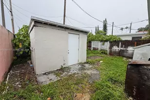2380 NW Flagler Terrace, Miami, FL 33125 - Photo 11