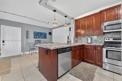 3007 N Oakland Forest Dr #107, Oakland Park, FL 33309 - Photo 3