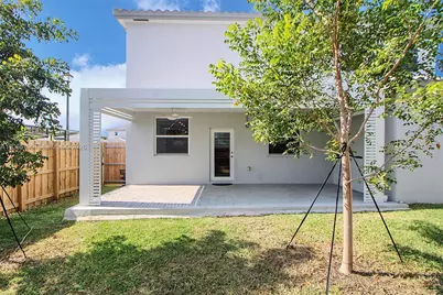 879 SE 26th Ter #1, Homestead, FL 33035 - Photo 7