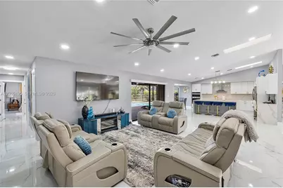 8551 NW 53rd Ct, Coral Springs, FL 33067 - Photo 11