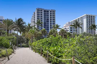 2625 Collins Ave #402, Miami Beach, FL 33140 - Photo 31