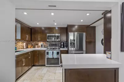 2625 Collins Ave #402, Miami Beach, FL 33140 - Photo 13