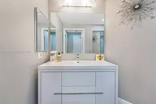 21150 Point Pl, Aventura, FL 33180 - Photo 29